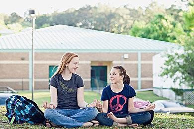 《橄榄球24》跳票太久所以直接改名《橄榄球25》